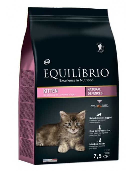Eminent Cat High Premium Adult Chicken Сухи храни